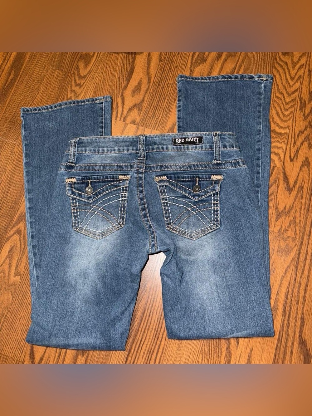 Y2K Red Rivet Women's Blue Jeans with Contrast Pocket Stitch